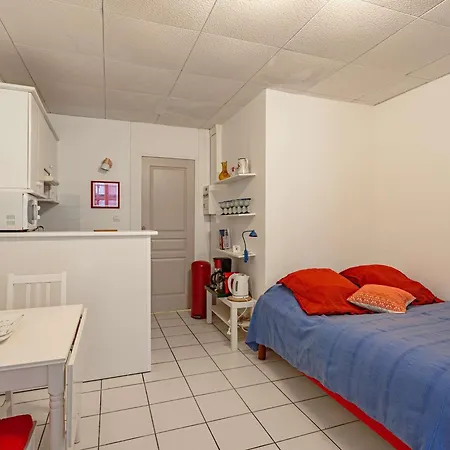 Agreable Au Coeur De St Jean De Luz - Fr-1-4-712 *